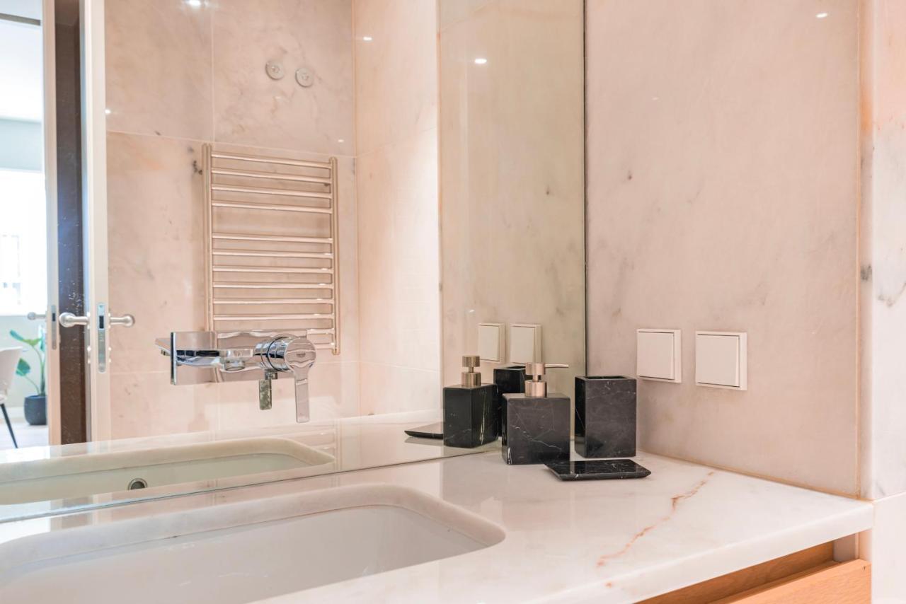 Liberdade Elegance W/Rooftop Pool By Lovelystay Lizbona Zewnętrze zdjęcie
